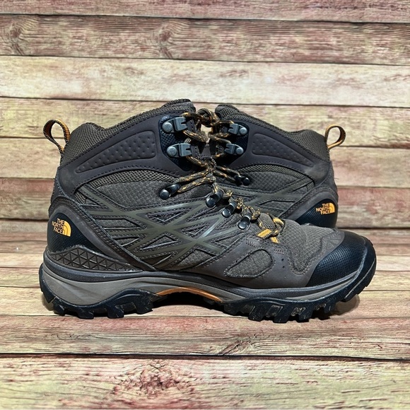 The North Face Hedgehog Fastpack Mid Boots - Picture 2 of 9